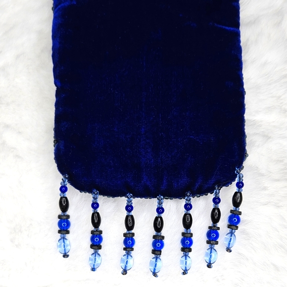 90s VTG Velvet Beaded Bag - Picture 5 of 7